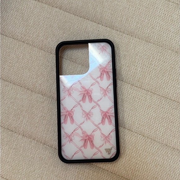 Elegant Pink Bow Phone Case - Picture 1 of 2